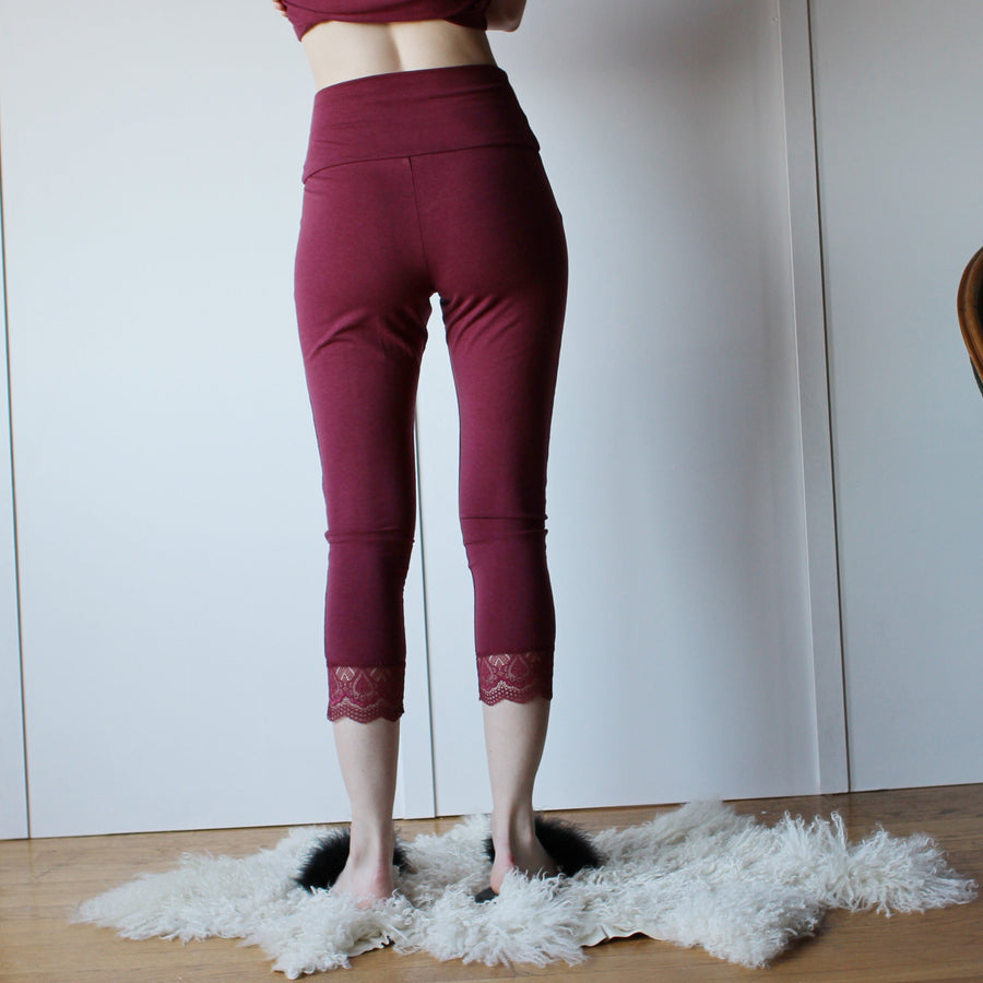 Capri leggings in Tencel and Organic Cotton with Lace trim